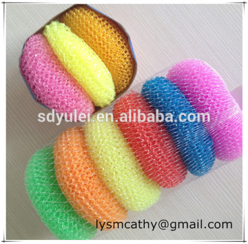 Kitchen cleaning plastic mesh scrubber