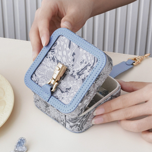 Jacquard Portable PU Leather Organizer Case With Lock