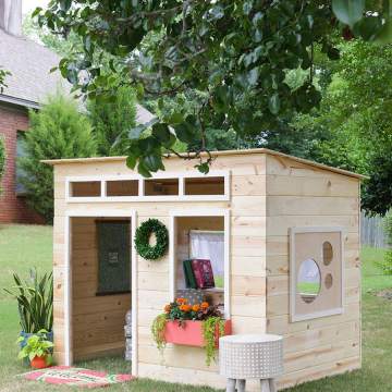 Pequeña casa prefabricada de madera