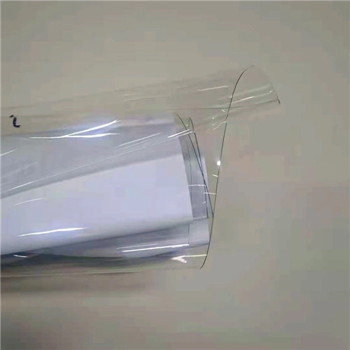 PVC souple transparent 5mm. Rouleau de plastique épais.