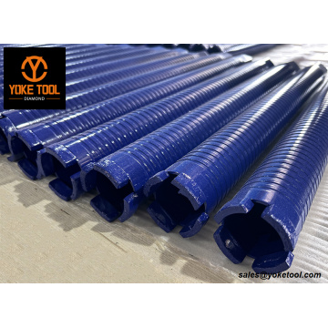 Pemegang mudah alih mengendalikan konkrit berlian teras basah sedikit kecil