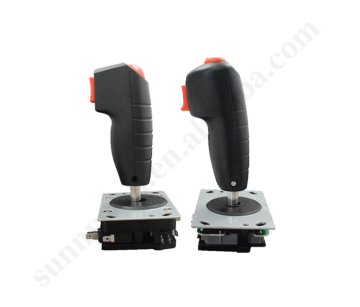 Controller di gioco e joystick per la macchina