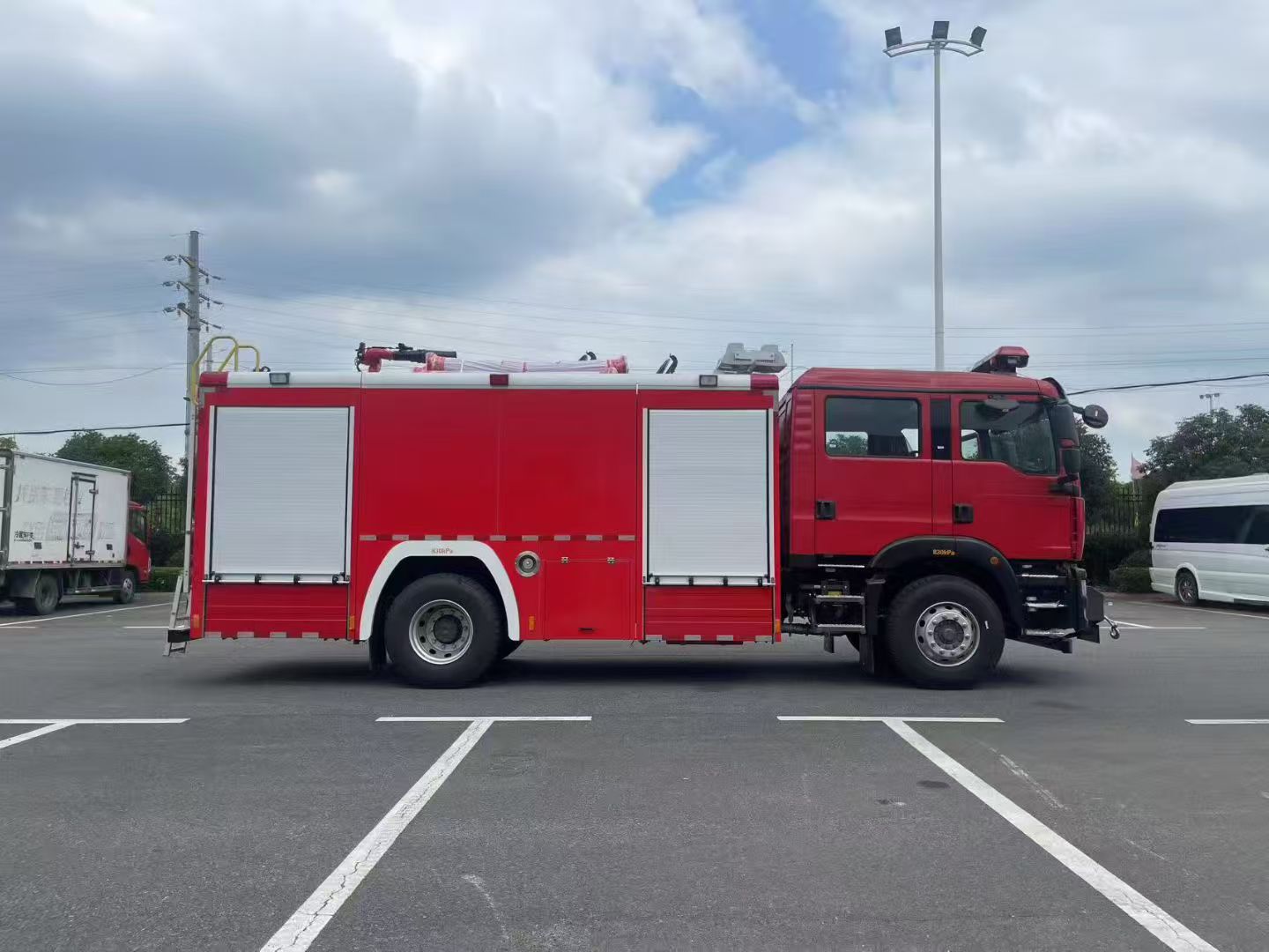 High Performance Fire Truck for Urban and Rural Use
