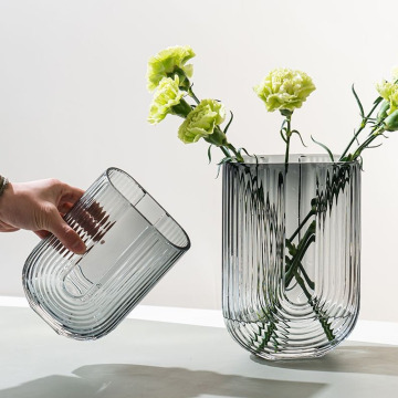 Factory Wholesale Modern Glass Vases for Home Decor and Weddings