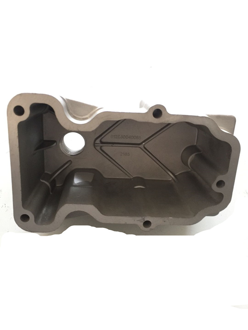 612630040065 CYLINDER HEAD COVER DETUZ