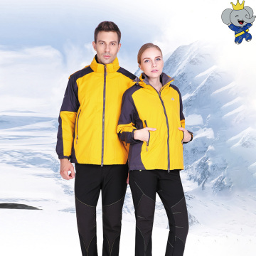 Giacca shell con cappuccio e zip frontale per tutte le stagioni