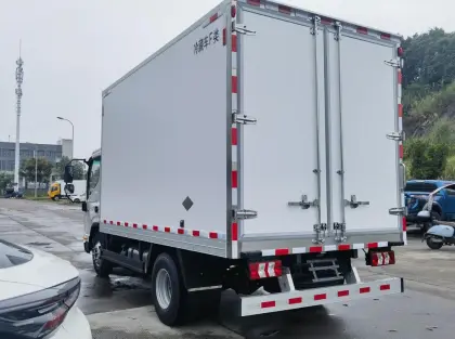 Jianghuai Shuailing Refrigerated Truck