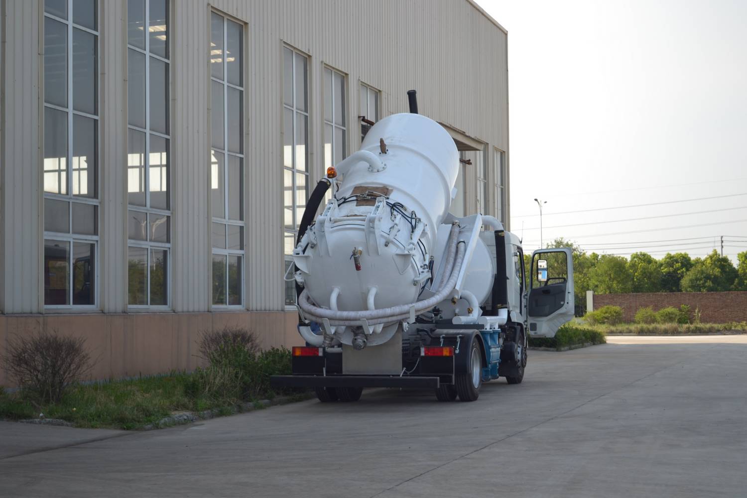 Vacuum Suction Trucks (4)