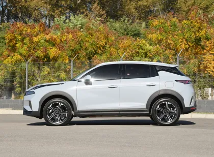 2023 Geely Lynk&Co 06 Hybrid SUV for Sale