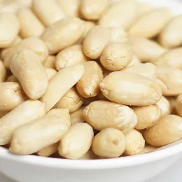 Fried salted peanut kernels