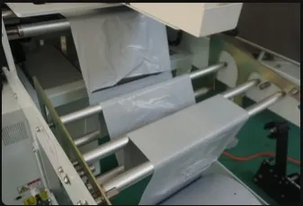 SMART-R Sensor Technology Minimalist Design Bagging Labeling Machine