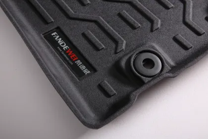 3D Car Floor Mats for Nissan NP300: Easy Clean Dog Mat from Fandewei Wholesale