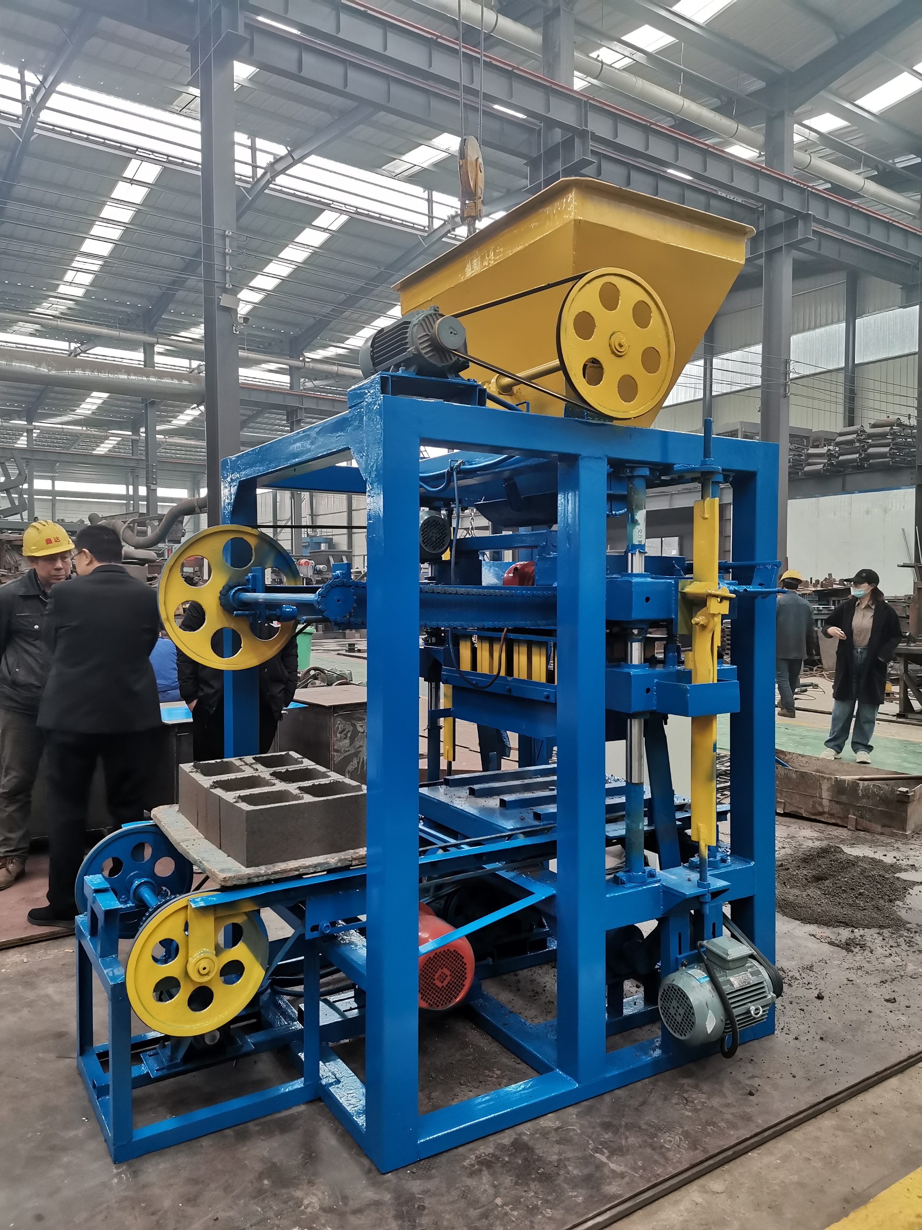 Concrete Block Machine