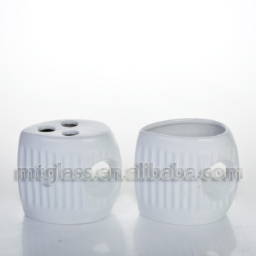 White porcelain ceramic bathroom ceramic toothbrush holder