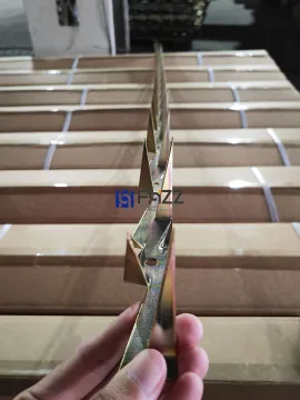 Hot Dipped Galvanized Wall Spikes with Yellow Colored