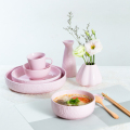 Alat makan desain modern terletak porselen piring mangkuk