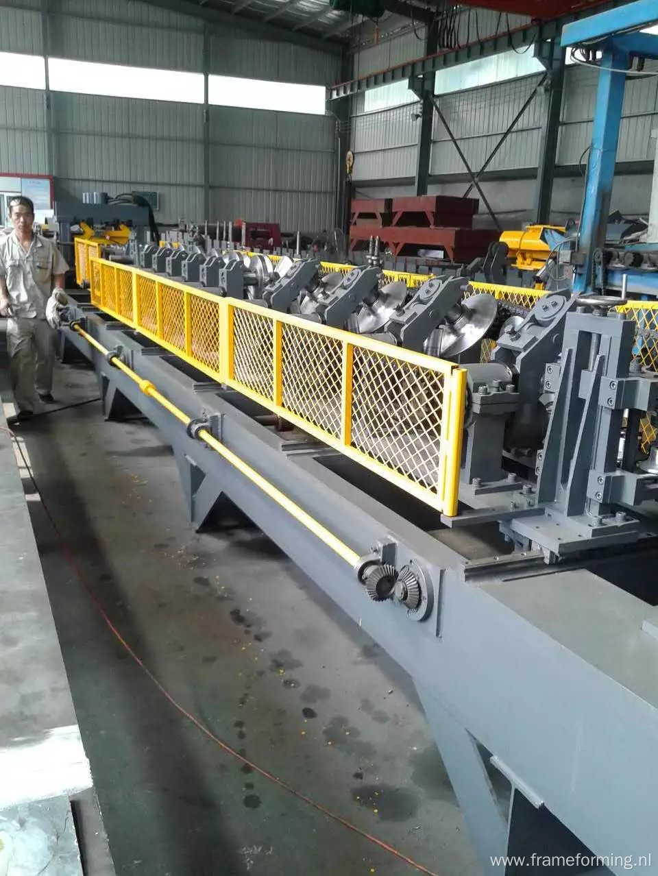 C purline machine Z purline machine CZ purline steel frame interchangeble purlin roll forming machine