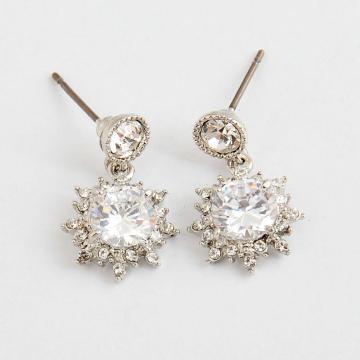 rhodium plated  earring with swarovski crystal stone and zircon