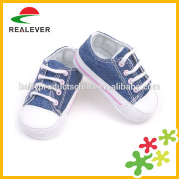 Popular low price denim fabric wholesale kids shoes