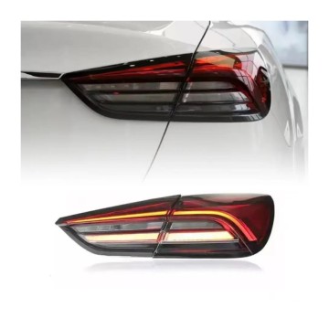 LED Tail Lights Plug and Play Play Upgrade สำหรับ Maserati Quattroporte 2013-2021 เป็น 2022