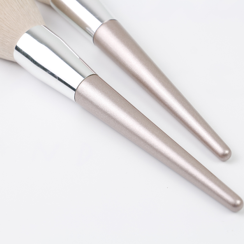 custom makeup brushes