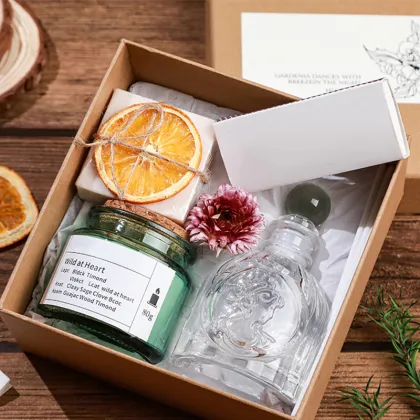Aromatherapy Candle Gift Set: Natural Soy Wax Luxury Aroma Candle Decoration Gift Set