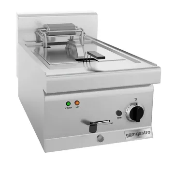 CE Approved Hot Sale Commercial Cookware One-Cylinder One-Basket Kitchen Deep Fryer Use to Make Delicious Chips and Fired Chicken Wings (EFK400-EN)
