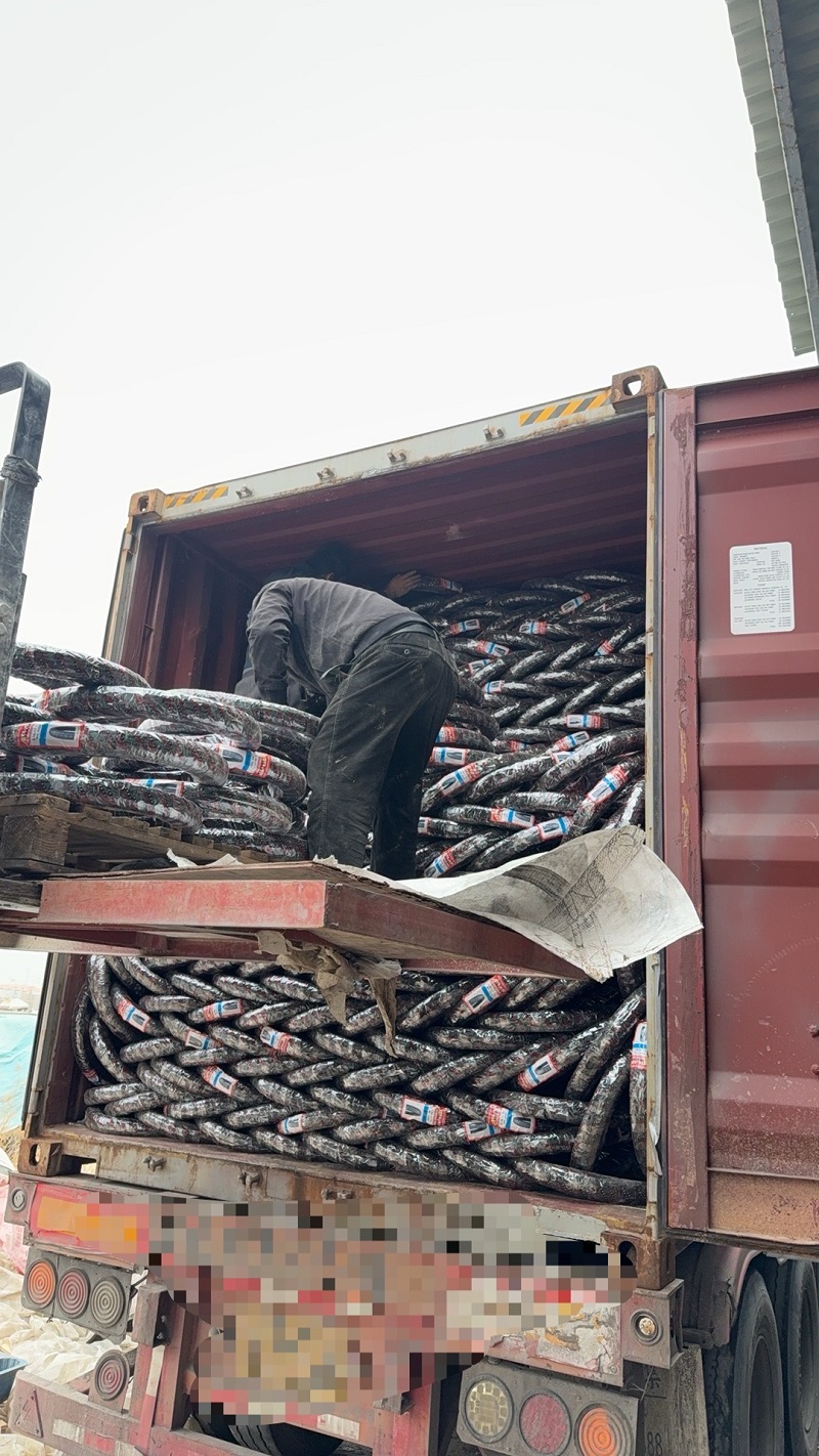 Ruisilaifu's 40-foot Container of Motorcycle Tires Shipped to Senegal, Adding New Momentum to China-Africa Economic and Trade Cooperation!