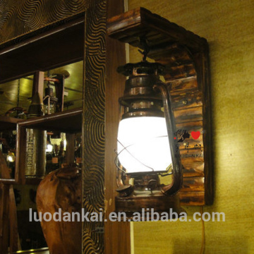 Wireless antique brass wall lamp indoor