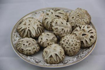 Drieid White Flower Shiitake Mushroom