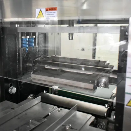 Popular Cake Mooncake Bread Bakery Pillow Type Horizontal Packing Machine in China