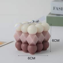 Свечка ў форме сэрца з кубікам