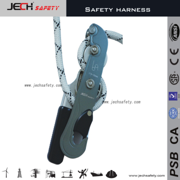 Self-locking brake designed for rappelling