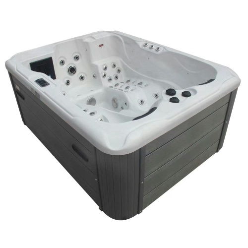 Luxury 3 person hot tub outdoor