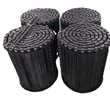 CNC Steel Chip Conveyor Belt Conveyor Chain" could be streamlined to "Steel Chip Conveyor Belt Chain". However, for better search engine optimization and clarity, a more concise and direct title might be:

"Steel Chip Conveyor System" 

But if we need to 