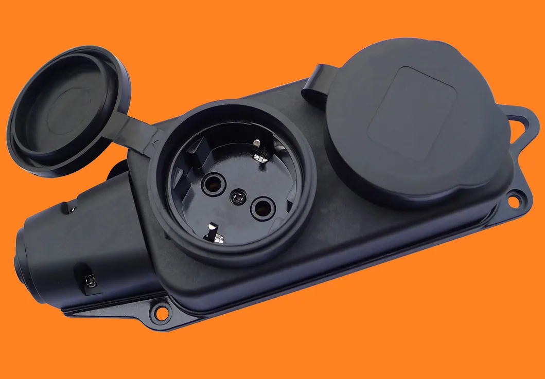 Stopkontak Soket 2 Arah Industri Elendax (TPE) - 16A IP44