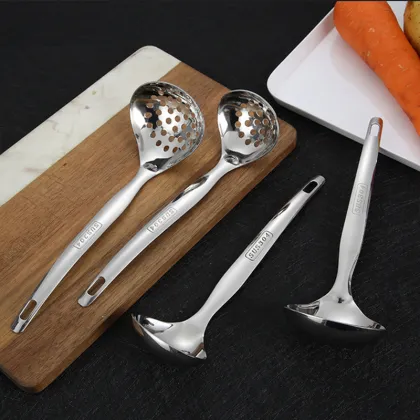 Stainless steel love soup spoon