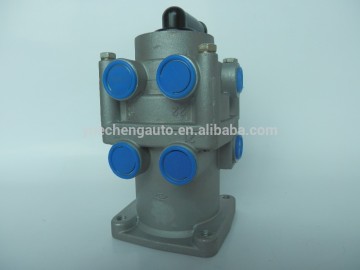Shacman Delong Foot Brake Valve DZ9100360290