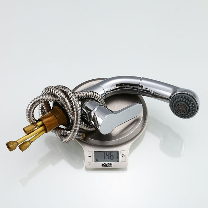 Contemporary 40mm single lever faucet