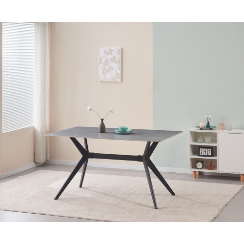 Diseño moderno de mesa de exterior de piedra sinterizada.