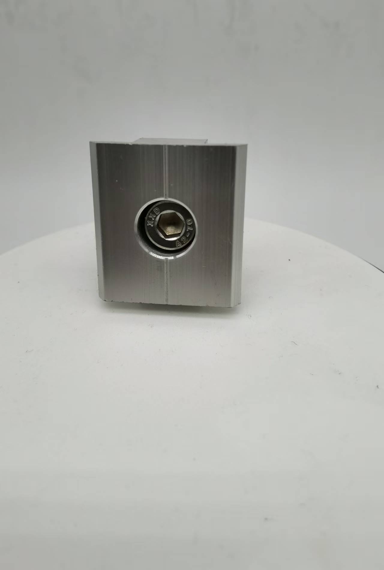 Aluminum alloy extrusion anodized mid clamps sets