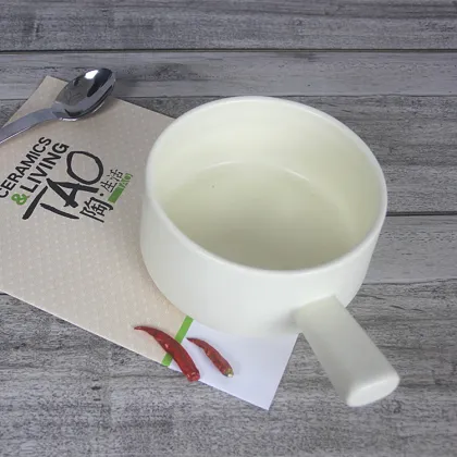 White Milk Pot: Heat Resistant Ceramic Cookware for Breakfast
