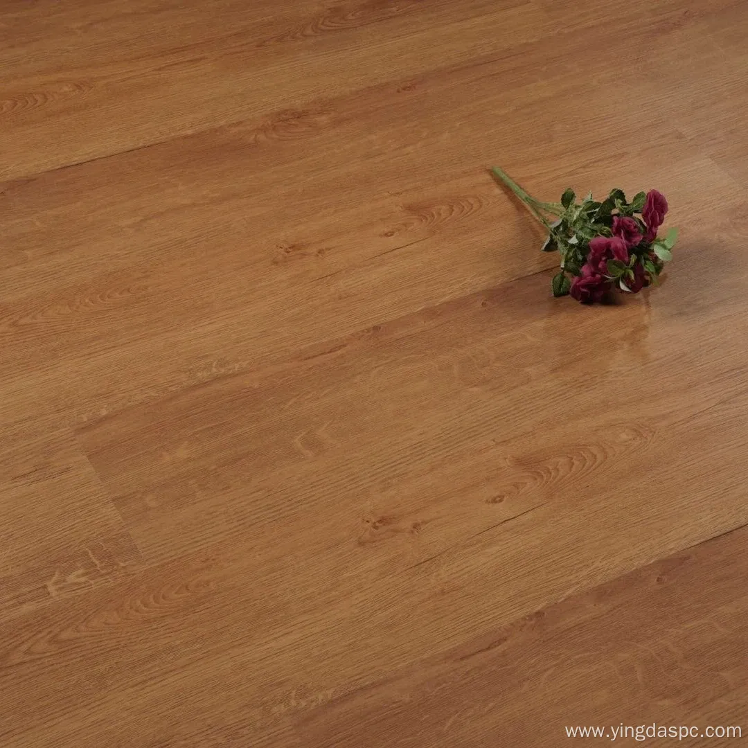 Easy-Care Vinyl Floor with Classic Natural Color