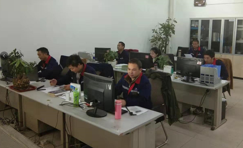 加工制造部主要负责模具加工 加工制造部主要负责模具加工