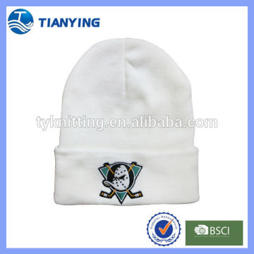 White plain cartoon embroidered pattern hat