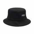 قبعة دلو القطن الأسود مع شعار التطريز