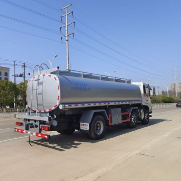 Автоцистерна для перевозки молока со спринклерной системой