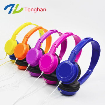 Nestal oppo cheap promotion wired headphone from OEM factory