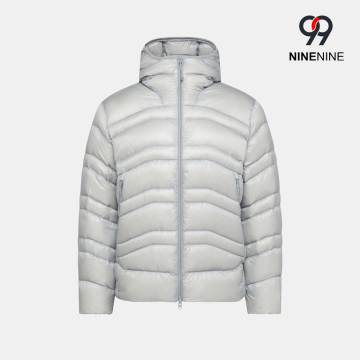 Sudadera con capucha ligera y elegante para hombre.