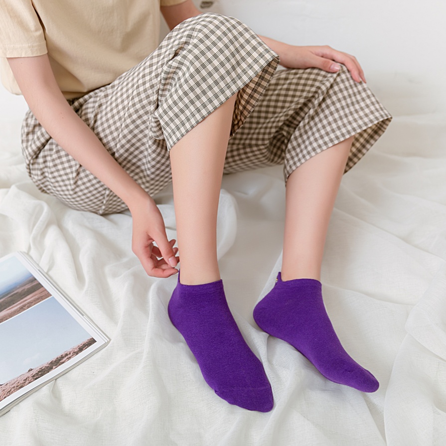 Kaibig -ibig na mga medyas ng bangka